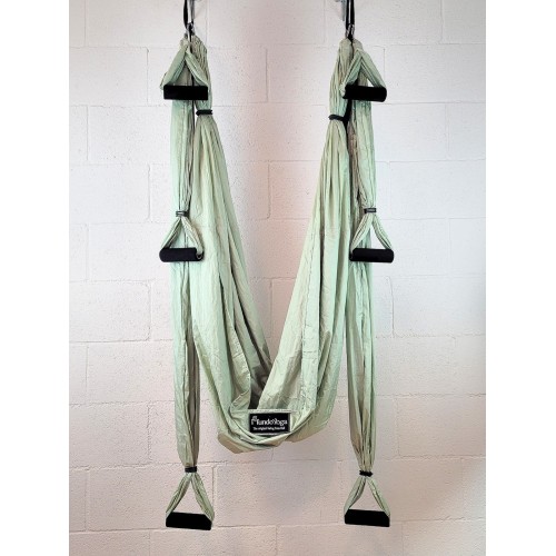 Balancelle AeroYoga - Vert sauge - Unicolore - MundoYoga Boutique de yoga spécialisée dans le yoga