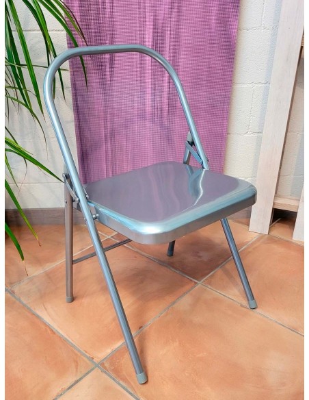 Silla de Yoga Plegable: La Herramienta Perfecta para tu práctica del Yoga - MundoYoga Tienda Especializada en Yoga