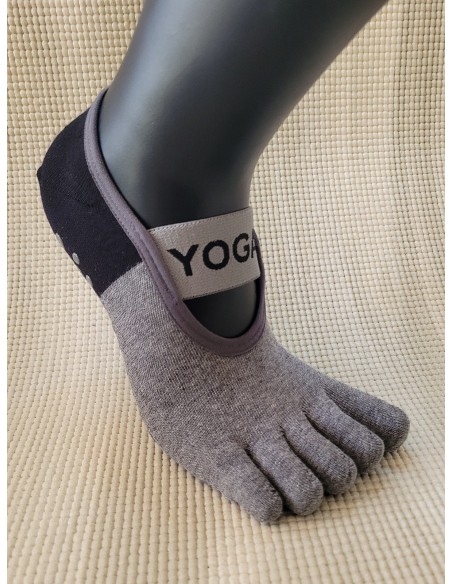 Calcetines de yoga antideslizantes: un complemento esencial para una práctica segura - MundoYoga Tienda Especializada en Yoga