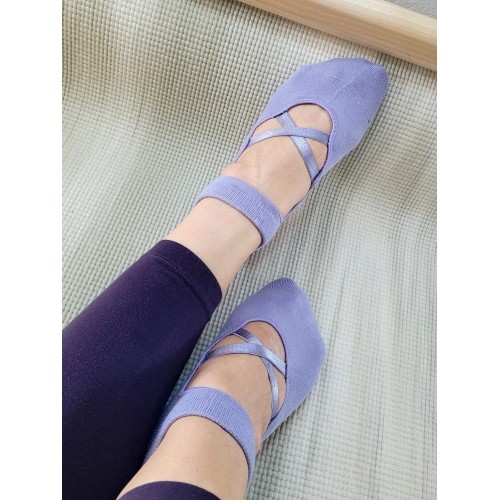 Non-slip Yoga and Pilates socks “Dance”, Violet - MundoYoga Yoga Shop Specializing in Yoga